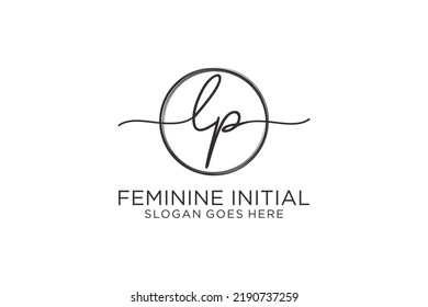 Logotipo de escritura a mano LP con el logotipo del vector de plantilla de círculo de la firma inicial, boda, moda, floral y botánica con plantilla creativa.