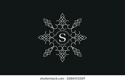 Eine luxuriöse Monogramm-Logo-Vorlage für Badge-Design mit einem zentrierten Buchstaben S. Eine trendige Vintage-Frame-Illustration, perfekt für eine Mode-Boutique, Geschäft oder Hotel-Marke.