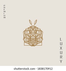 logotipo abstracto de lujo, este logotipo está inspirado en piedras de diamante y hojas naturales y forma una flor.
