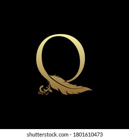 Luxury Feather Letter Q logo Template. Gold Design Concept