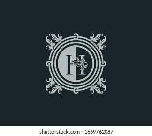 Diseño de logotipo de lujo con H inicial. Elegante florece la letra H. Plantilla de logotipo de marco tallado de borde. Elemento vectorial vintage.
