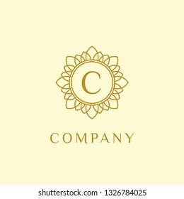 luxury monogram letter C logotype. premium brand icon. elegant alphabet/initial frame design vector. can be used for beauty industry, cosmetics, salon, boutique, spa, company, corporate, etc. 