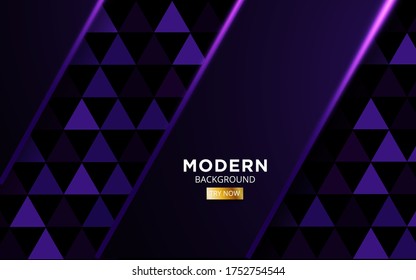 El fondo de las capas superiores púrpura de lujo. Efecto de luz realista sobre el fondo triangular púrpura texturizado.