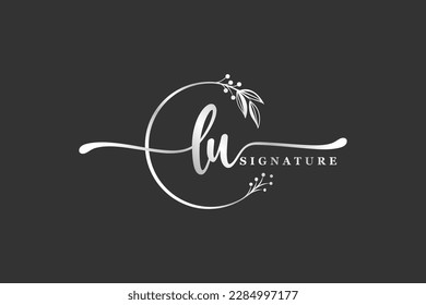 Erstausstattung mit luxuriösem Logo einzeln auf Blatt und Blume 