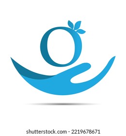 M mit handgepflegter Logo-Designvorlage. Handpflege, Vektorsymbol