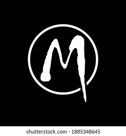M letra en la plantilla del logotipo del vector de círculo por adipra