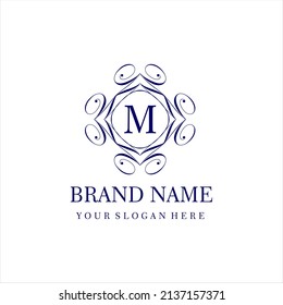 M luxuriöses Vektorlogo-Design, kreatives Spa-Salon-Logo-Konzept für Vorlage