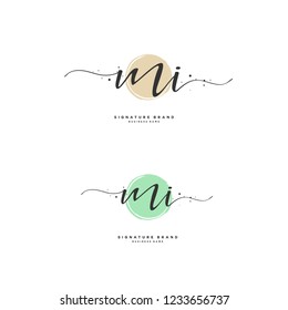 M I MI Initial logo template vector