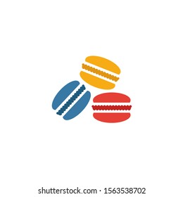 Macaroons icon. Simple flat element from coffe shop collection. Creative macaroons icon for templates, software and apps.