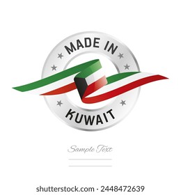 Hecho en Kuwait. Cinta de la bandera de Kuwait con el icono del sello del anillo de plata. Vector de la etiqueta del signo de Kuwait aislado sobre fondo blanco