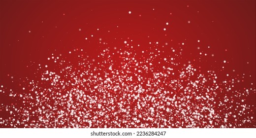 El fondo de navidad de la nieve cae mágicamente. Sutiles copos de nieve volando y estrellas de fondo rojo navideño. Escenario de vacaciones de nieve en caída mágica.   Ilustración vectorial amplia.