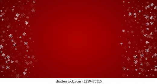 El fondo de navidad de la nieve cae mágicamente. Sutiles copos de nieve volando y estrellas de fondo rojo navideño. Escenario de vacaciones de nieve en caída mágica.   Ilustración vectorial amplia.
