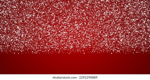 El fondo de navidad de la nieve cae mágicamente. Sutiles copos de nieve volando y estrellas de fondo rojo navideño. Escenario de vacaciones de nieve en caída mágica. Ilustración vectorial amplia.