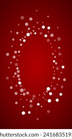 El fondo de navidad de la nieve cae mágicamente. Sutiles copos de nieve volando y estrellas de fondo rojo navideño. Escenario de vacaciones de nieve en caída mágica.   Ilustración vectorial vertical.