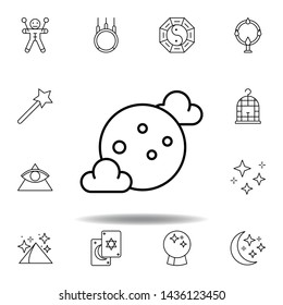 magic moon outline icon. elements of magic illustration line icon. signs, symbols can be used for web, logo, mobile app, UI, UX
