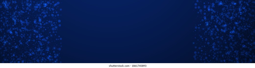 Magische Sterne Weihnachtshintergrund. Subtile fliegende Schneeflocken und Sterne auf dunkelblauem Hintergrund. Bizarre Winter Silber Schneeflocken Overlay Vorlage. Hervorragende Panoramabildung.