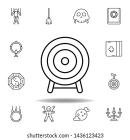 magic target outline icon. elements of magic illustration line icon. signs, symbols can be used for web, logo, mobile app, UI, UX
