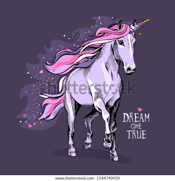 明るいピンクの星のたてがみ 尾と 夜の背景に色の付いた角を持つ 紫色の魔法のユニコーン 夢は真実の言葉で現れる ポスター Tシャツ 手作りのプリント ベクターイラスト のベクター画像素材 ロイヤリティフリー