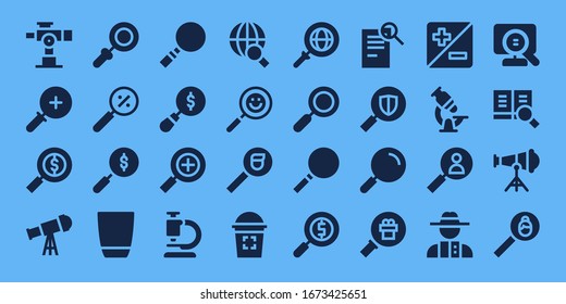 ensanchar conjunto de iconos. 32 iconos de magnificación rellenos. en el estilo de fondo azul Iconos modernos sencillos como: Telescopio, Zoom in, Buscar, Magnificación de vidrio, Vidrio, Microscopio, Zoom, Loupe, Detective