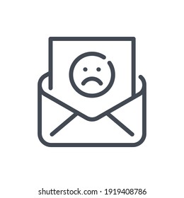 Correo con un icono de la línea de la cara triste. Notificación por correo electrónico con signo de contorno de vector de información negativa.