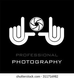 Making frame with hands, vector
Photography camera symbol