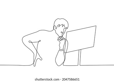 696 Bent down man Images, Stock Photos & Vectors | Shutterstock