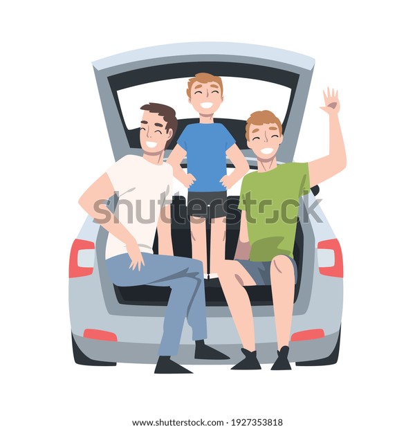 車のトランクに座っている男の子と少年の子がポーズとベクターイラストを撮る のベクター画像素材 ロイヤリティフリー