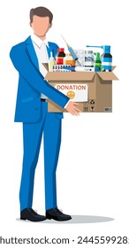 Hombre y caja de cartón llena de drogas. Artículos necesarios para la donación. Diferentes pastillas, botellas, atención médica, farmacia. Medicina, vitaminas, antibióticos. Donar, caridad, acción de gracias. Ilustración vectorial plana