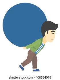 Hombre cargando una gran bola.