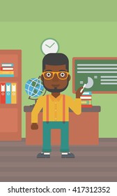 Hombre con tiza en la mano.