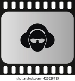 Man dj in headphone.
