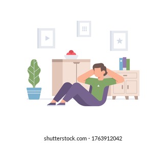Un hombre está haciendo sentadas en la casa