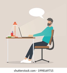 Hombres independientes trabajando en laptops en casa Trabajando en casa