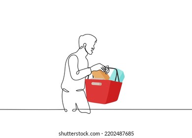hombre con una cesta completa pone cajas en ella - un vector de dibujo de una línea. descuentos en tiendas de concepto, viernes negro, lunes cibernético