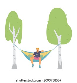 Mann in Hängematte im Waldlager oder Garten, flache Vektorgrafik einzeln auf weißem Hintergrund. Sommerurlaub und Wochenendurlaub im Naturkonzept.