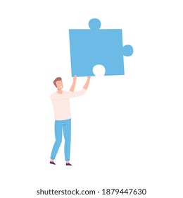 Hombre Aportando Elemento De Rompecabezas, Hombre Aportando Una Gran Pieza De Gato Ensamblando Un Rompecabezas Abstracto, Solucionando Un Problema Difícil Estilo De Caricatura Vector Ilustración