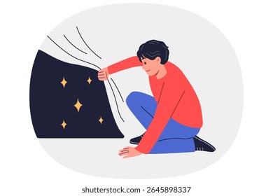 O homem olha para o céu estrelado escondido sob o tecido, experimentando curiosidade à vista de espaço estrelado desconhecido. Conceito de busca de oportunidades latentes ou não óbvias e maneiras de atingir suas metas