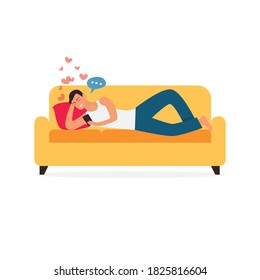 un hombre enamorado escribe un mensaje, un hombre yace en el sofá con un teléfono en la mano. Día de San Valentín. ilustración de material vectorial, estilo plano