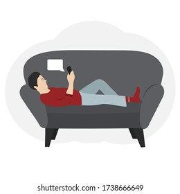 Mann, der auf dem Sofa mit Smartphone liegt. Flachbild. Mann bleibt zu Hause. Mann mit Smartphone. Abrufen oder Senden von Nachrichten. Flachdesign. Kann zur Illustration von Artikeln, Blogs, Websites verwendet werden