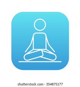 Ein Mann, der in Lotus Pose Icon für Web, Mobile und Infografiken meditiert. Vektorweißes Symbol auf dem blauen Farbverlauf-Quadrat mit abgerundeten Ecken einzeln auf weißem Hintergrund.