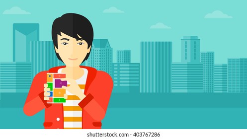 Hombre con teléfono modular.