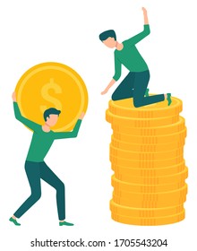 Mann auf dem Stapel von goldenen Münzen. Guy hält Metallstück mit Dollar Schild. Einnahmen- und Sparkonzept. Investitionswachstum, Vektorillustration von Währungen