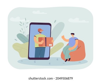 Hombre pidiendo paquete en línea a través del teléfono móvil. Pequeño mensajero masculino entregando caja de paquete a la ilustración de vector plana del hogar. Concepto de servicio de entrega rápida para banner, diseño de sitio web o página web de aterrizaje