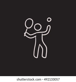 Hombre jugando al gran icono de dibujo vectorial de tenis aislado en el fondo. Hombre dibujado mano jugando a un gran ícono de tenis. Hombre jugando al gran icono del sketch del tenis para infografía, sitio web o aplicación.