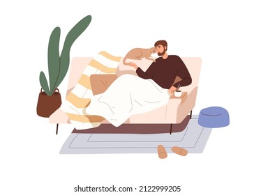 Hombre relajándose en el sofá con gato. Persona descansando en el sofá con gatito en casa. Un tipo feliz sentado bajo una manta caliente en la acogedora noche con una mascota. Ilustración vectorial plana aislada en fondo blanco