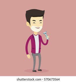 Homem raspando o rosto. Homem sorridente com creme de barbear no rosto e navalha na mão. Jovem preparando rosto para a barba diária. Conceito de higiene diária. Ilustração de design plano vetorial. Layout quadrado.