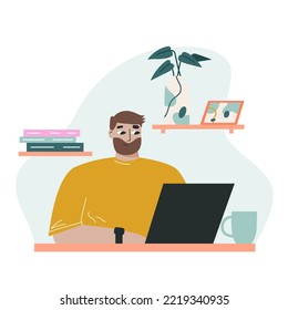 El hombre se sienta en una mesa, trabaja en casa en una computadora. El concepto de trabajo independiente y a distancia. Ilustración vectorial plana