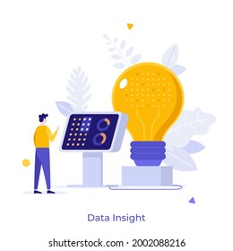 Hombre parado en el panel de control con indicadores en pantalla y bombilla gigante. Concepto de conocimiento de datos, generación de ideas innovadoras, avance en la tecnología de la información. Ilustración vectorial plana moderna.