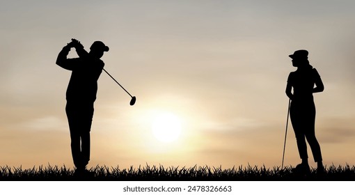 Un hombre y una mujer juegan golf al atardecer. Dos personas están jugando al golf.
