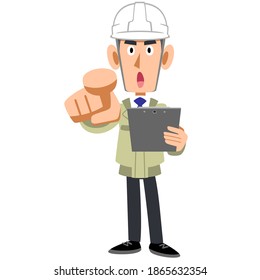Ein Mann in Arbeitskleidung, der einen Helm trägt, um den Zeiger zu kontrollieren